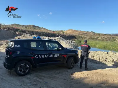 Carabinieri forestali sequestrano la cava
