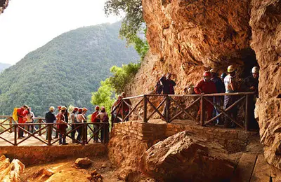 L'ingresso della Grotta della Monaca