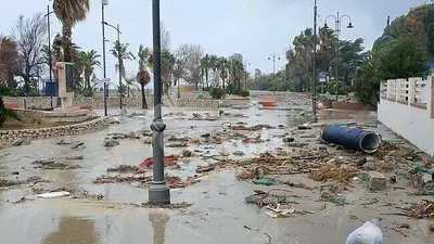 Il lungomare di Caulonia danneggiato dal maltempo