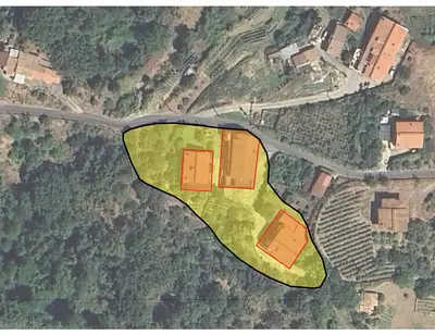 La frana che minaccia le case a Belvedere