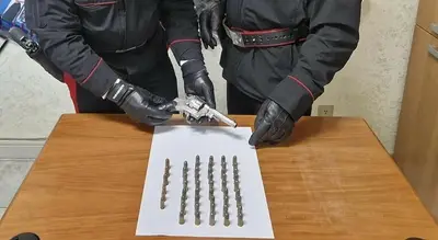 La pistola sequestrata