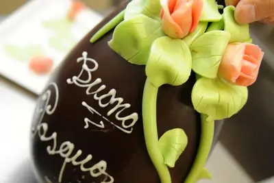 Uovo di Pasqua artigianale