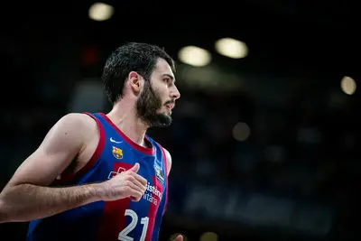 ACB Photo - S.Gordon