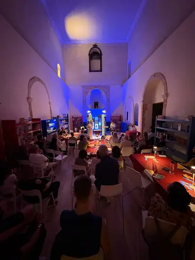 biblioteca del vicolo brindisi