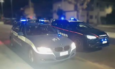 volanti polizia e carabinieri