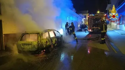 incendio auto san michele salentino