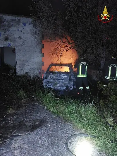 incendio auto