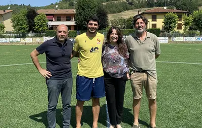 Daniela Campani e Francesco Criscuolo (a sinistra) insieme a Christian Macca (dirigente Polisportiva Terre Matildiche) e Andrea Bazzini (allenatore Reggiana Femminile)