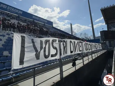 Lo striscione delle TQ in Curva Sud prima della gara con la Sampdoria - foto Silvia Casali