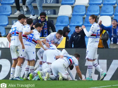 L'esultanza dei blucerchiati all'andata dopo il gol di De Luca - foto Alex Travaglioli