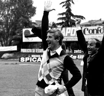 Romano Fogli esulta in Trento - Reggiana del 1981 - foto di Evandro Pecchini per AC Reggiana
