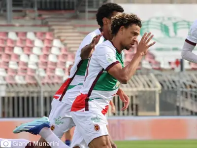 Quarto gol in campionato per Janis Antiste - foto Gianni Munarini