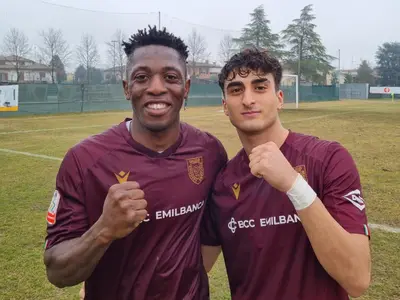 Shaibu e De Marco festeggiano la vittoria contro l'Udinese