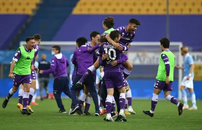 PARMA, ITALY - APRIL 28: ACF Fiorentina players celebrate the victory during the Primavera TIM Cup Final match between ACF Fiorentina and SS Lazio at Ennio Tardini Stadium