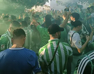 Tifosi Betis (ph.FiorentinaUno.com)