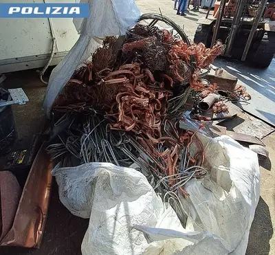 deposito-materiale-ferroso-sequestrato