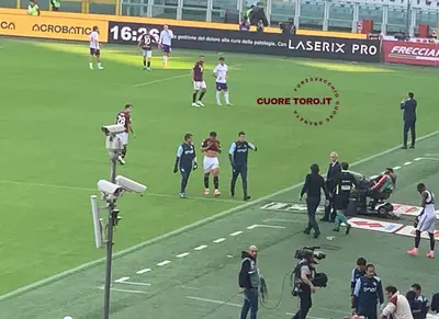 Infortunio Che Adams