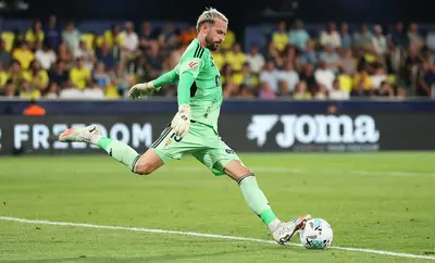 Aaron Escandell, portiere del Real Oviedo, piace al Torino