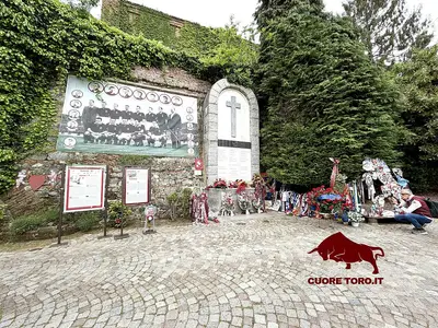 Superga, lapide Grande Torino - 4 maggio