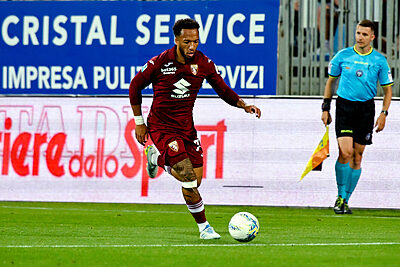 Enzo Ebosse in azione con la maglia del Torino FC