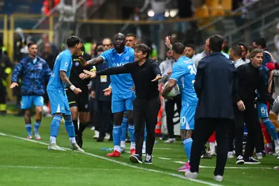 Antonio Conte, squalificato in Parma Napoli