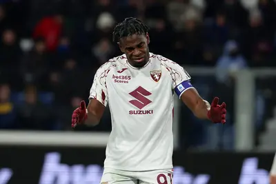 Duvan Zapata, nervoso al momento della sostituzione