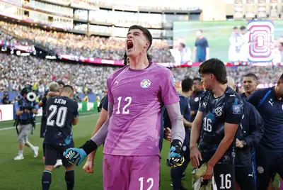 Il portiere del Paraguay Orlando Gill esulta ai Mondiali 2026