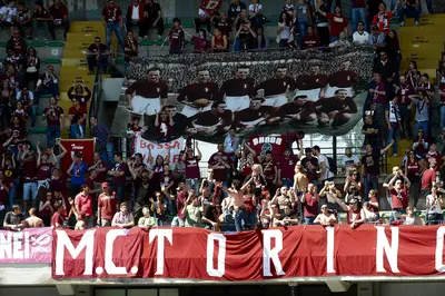Striscione Grande Torino in Curva Maratona