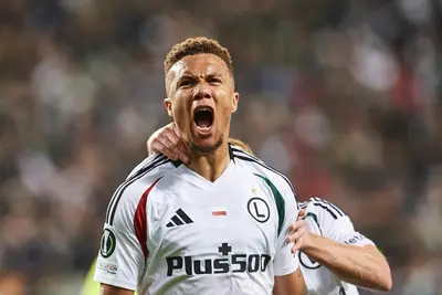 Steve Kapuadi, difensore del Legia Varsavia