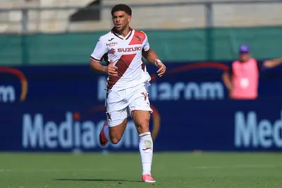 Che Adams, match winner in Fiorentina Torino