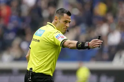 Napoli Torino, arbitra Maurizio Mariani