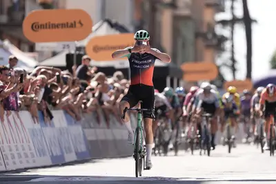Kasper Haugland vince a Vibo Valentia ©Giro d'Italia Next Gen/LaPresse