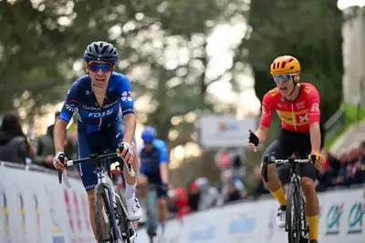 Lenny Martinez vince su un incredulo Tobias Johannesen © Getty Images