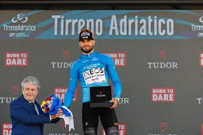 Filippo Ganna in maglia azzurra alla Tirreno-Adriatico 2026 ©Federciclismo