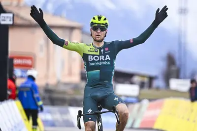 Vlasov vince sulla Madone d'Utelle ©BELGA images