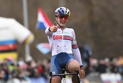La vittoria di Zoe Bäckstedt al Mondiale U23 di Tabor © UCI