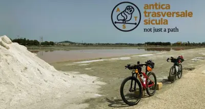Tra le saline lungo la Ciclovia Trasversale Sicula © Trasversale Sicula