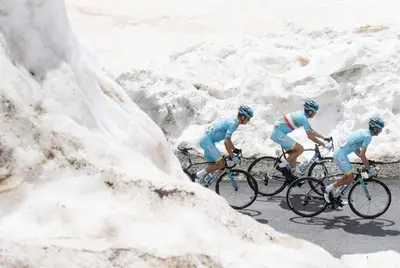 Michele Scarponi e Vincenzo Nibali nel finale del Giro 2016 © RCS Sport
