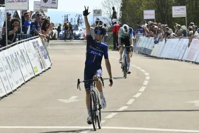Lenny Martinez vince il Tour du Doubs 2024 © LNC Cyclisme