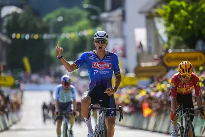 Mathieu van der Poel vince la nona tappa del Tour de France 2026 © Tour de France via X