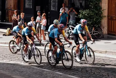 Il Belgio in ricognizione su Montmartre ©Tour de l'Actu Cycliste via IG