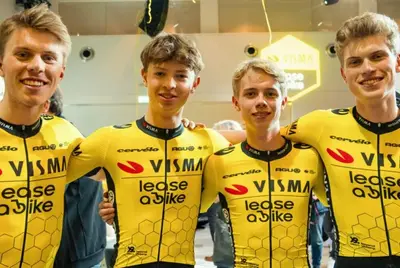 Staune-Mittet (primo sulla sx) e Hagenes (primo sulla dx) © Visma Lease a Bike