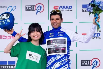 Benjamín Prades indossa la maglia di leader della classifica a punti del Tour of Japan © Benjamín Prades