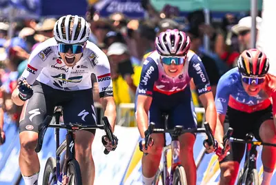 Ally Wollaston vince a Campbelltown © Tour Down Under