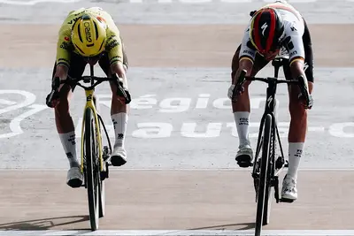 Franziska Koch batte Marianne Vos e vince la Roubaix ©FDJ-SUEZ
