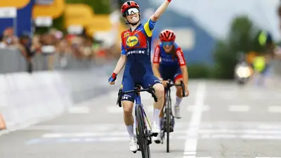 Anna Henderson vince la seconda tappa del Giro d'Italia Women 2025 © Domestique / Cor Vos