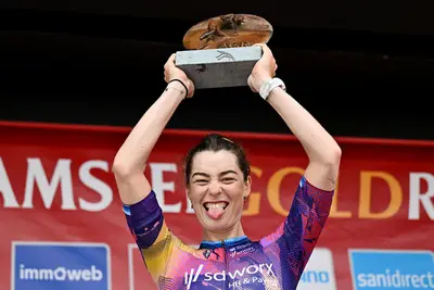 Mischa Bredewold sul podio dell'Amstel Gold Race ©Team SD Worx-Protime (GettySport)
