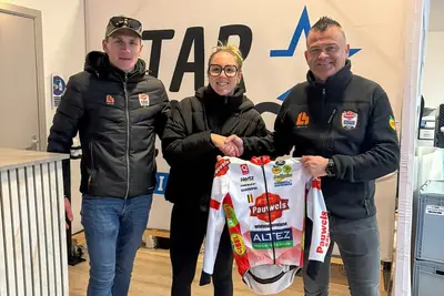 Amandine Fouquenet con il management della Pauwels ©Pauwels Sauzen Altez