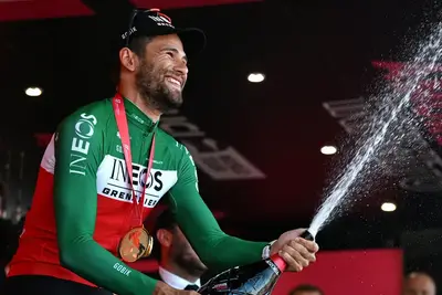 Filippo Ganna festeggia la vittoria della quattordicesima tappa del Giro d'Italia 2024 © Getty Images