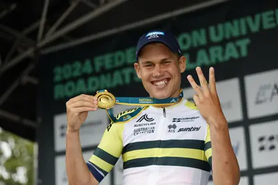 Dopo la vittoria a cronometro, Luke Plapp vince il terzo titolo nazionale in linea di fila ©GreenEdge Cycling-Con Chronis